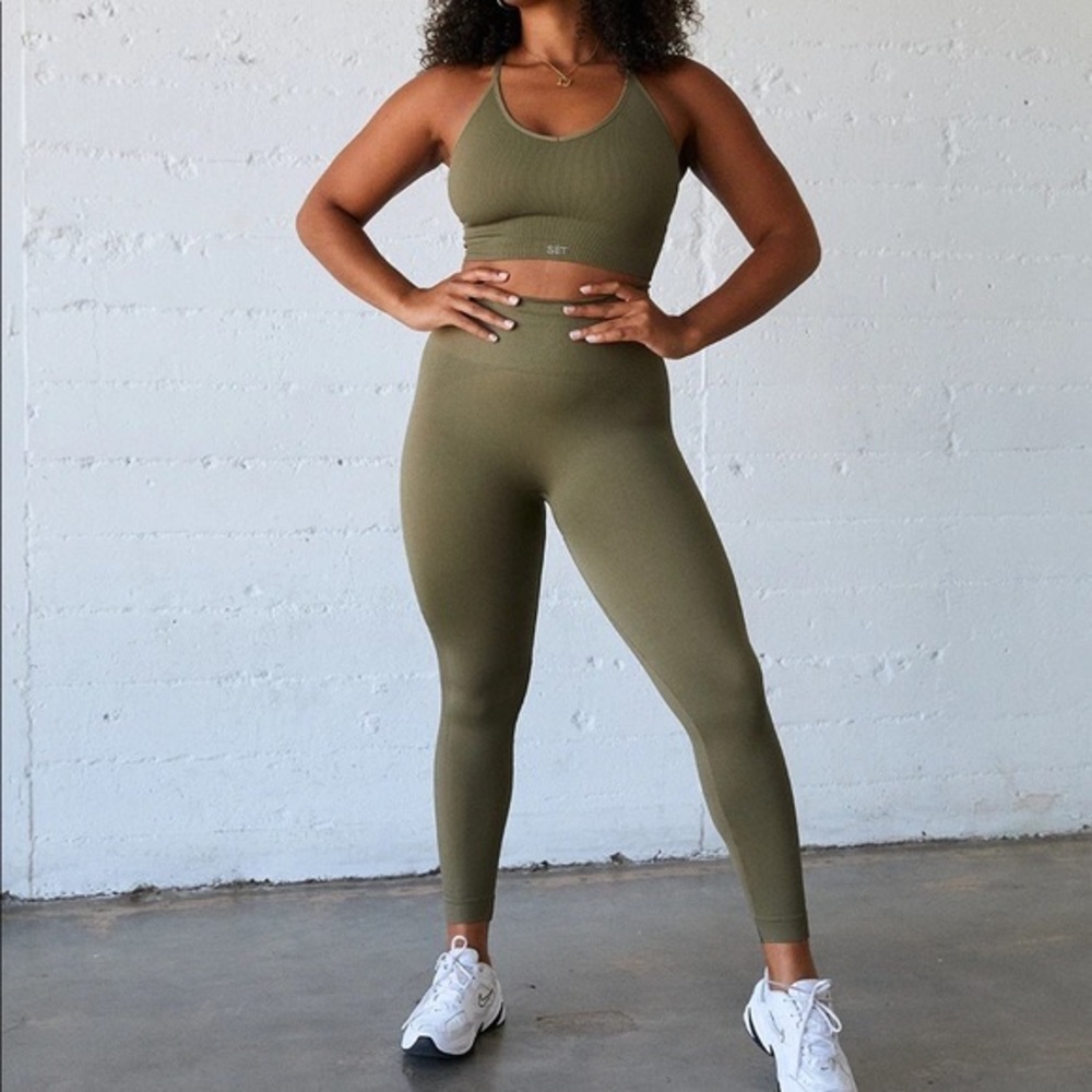 SETactive CACTUS legging and bra set💚🌵